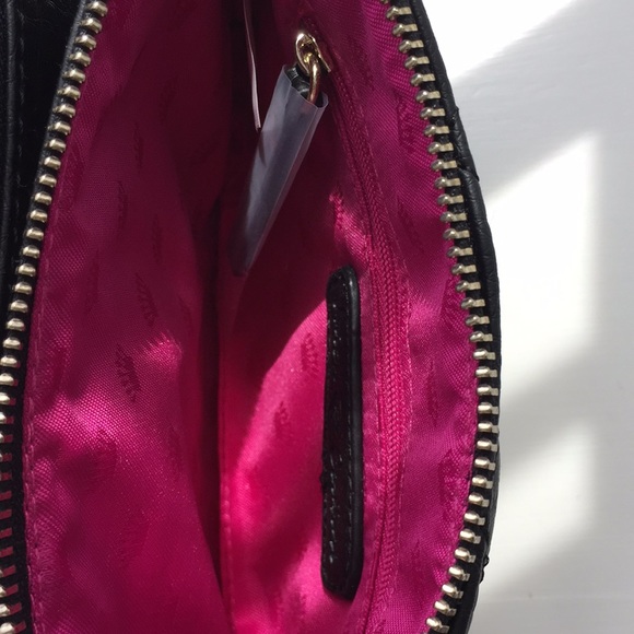 NWOT Juicy Couture black wristlet!! - Picture 5 of 6
